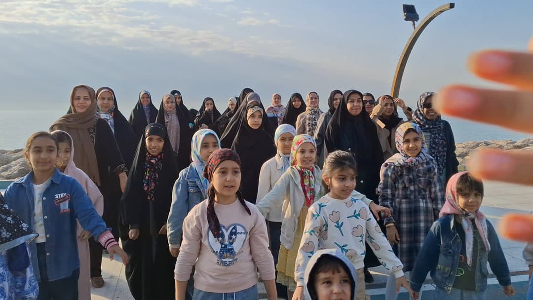 ادوی مادر ودختری ساحل
